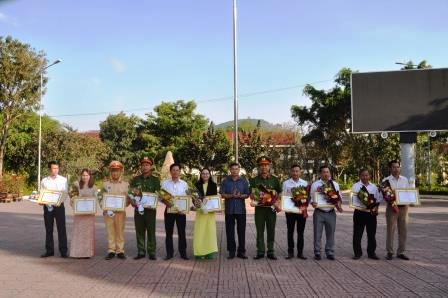 Khen thưởng nhiều tập thể cá nhân đã có thành tích xuất sắc trong việc thực hiện nhiệm vụ trước trong và sau tết nguyên đán Tân Sửu 2021